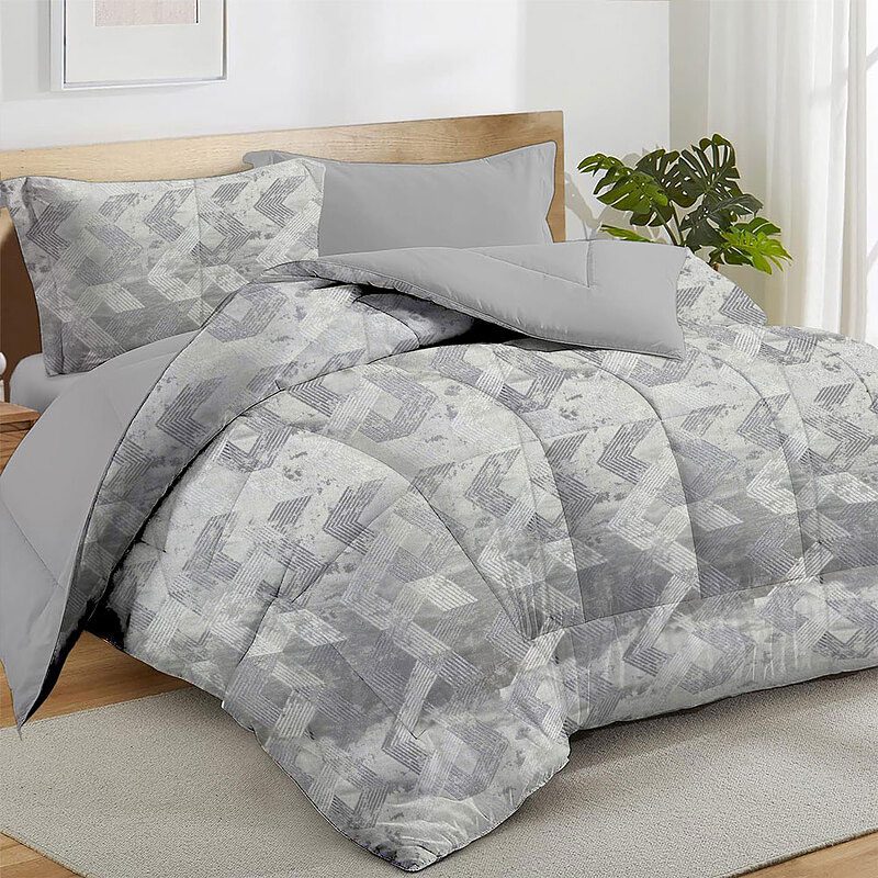 7d0665438e81d8eceb98c1e31fca80c1 سرویس روتختی مخمل شانل مدل LZ - Image 4